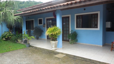 Casa para alugar em Caraguatatuba - Massaguaçu