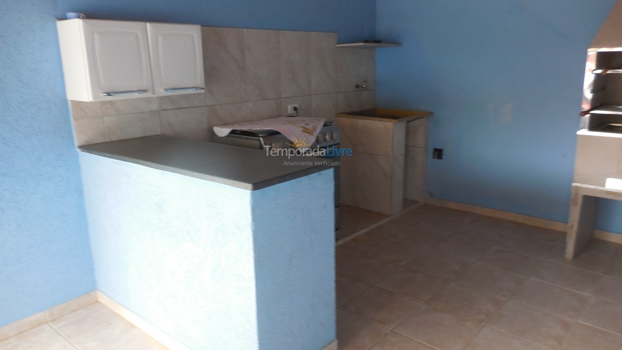 Casa para aluguel de temporada em Caraguatatuba (Massaguaçu)