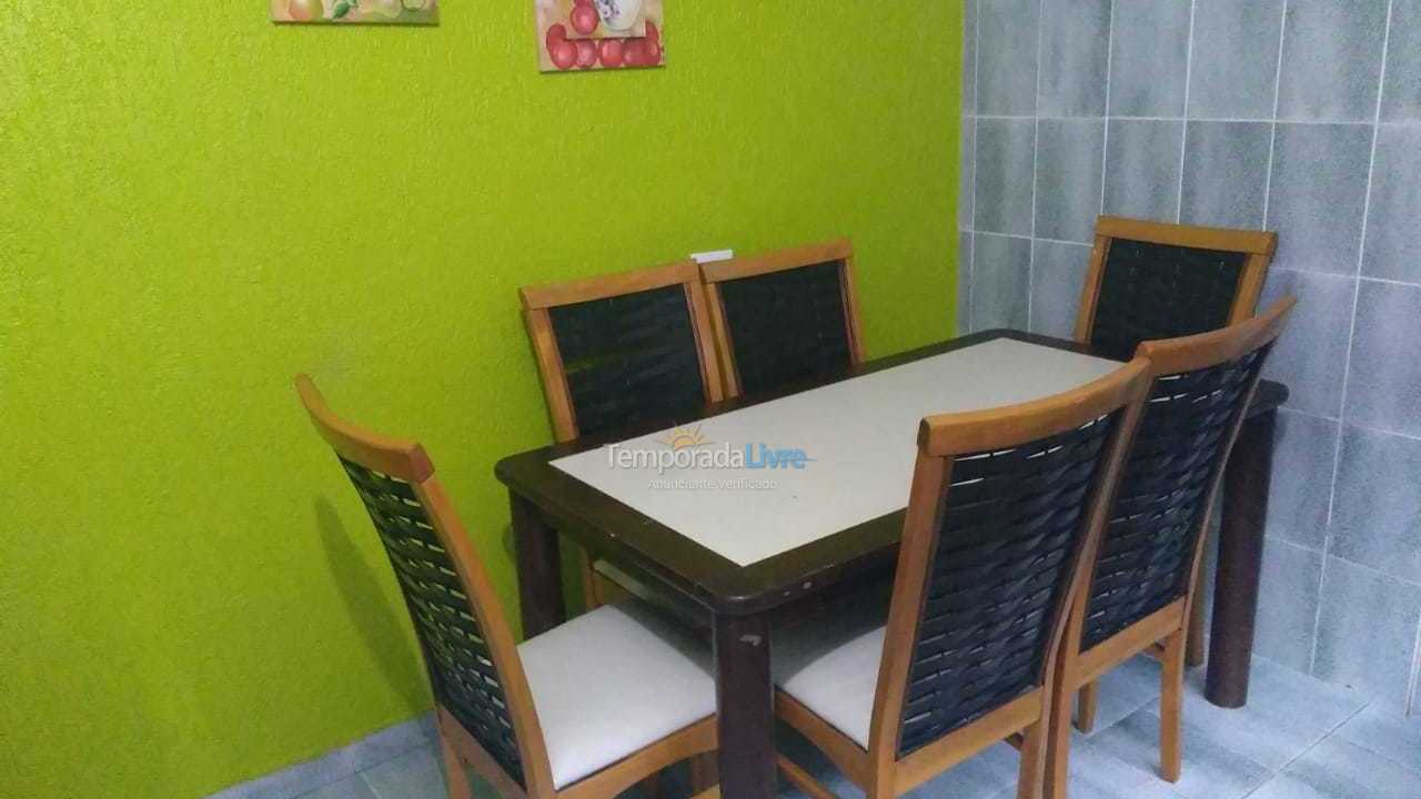 Casa para aluguel de temporada em Guarujá (Praia do Pernambuco)