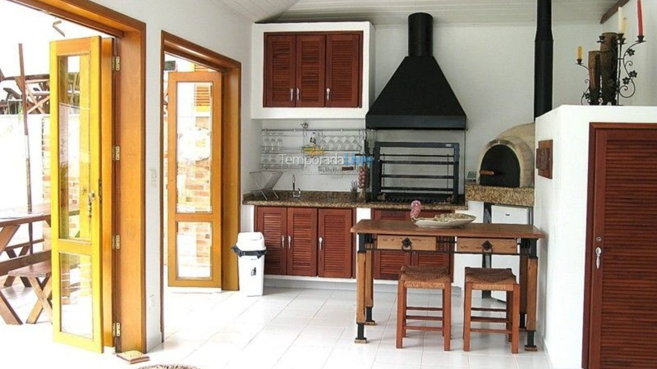 House for vacation rental in Ubatuba (Praia do Tenório)