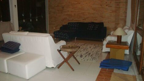 Terraço frente para o mar 