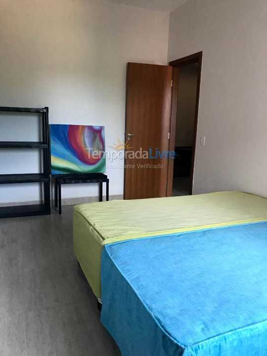 Casa para aluguel de temporada em Fundão (Praia Grande)