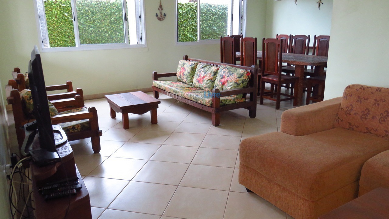 Casa para alquiler de vacaciones em Guaratuba (Nereidas)