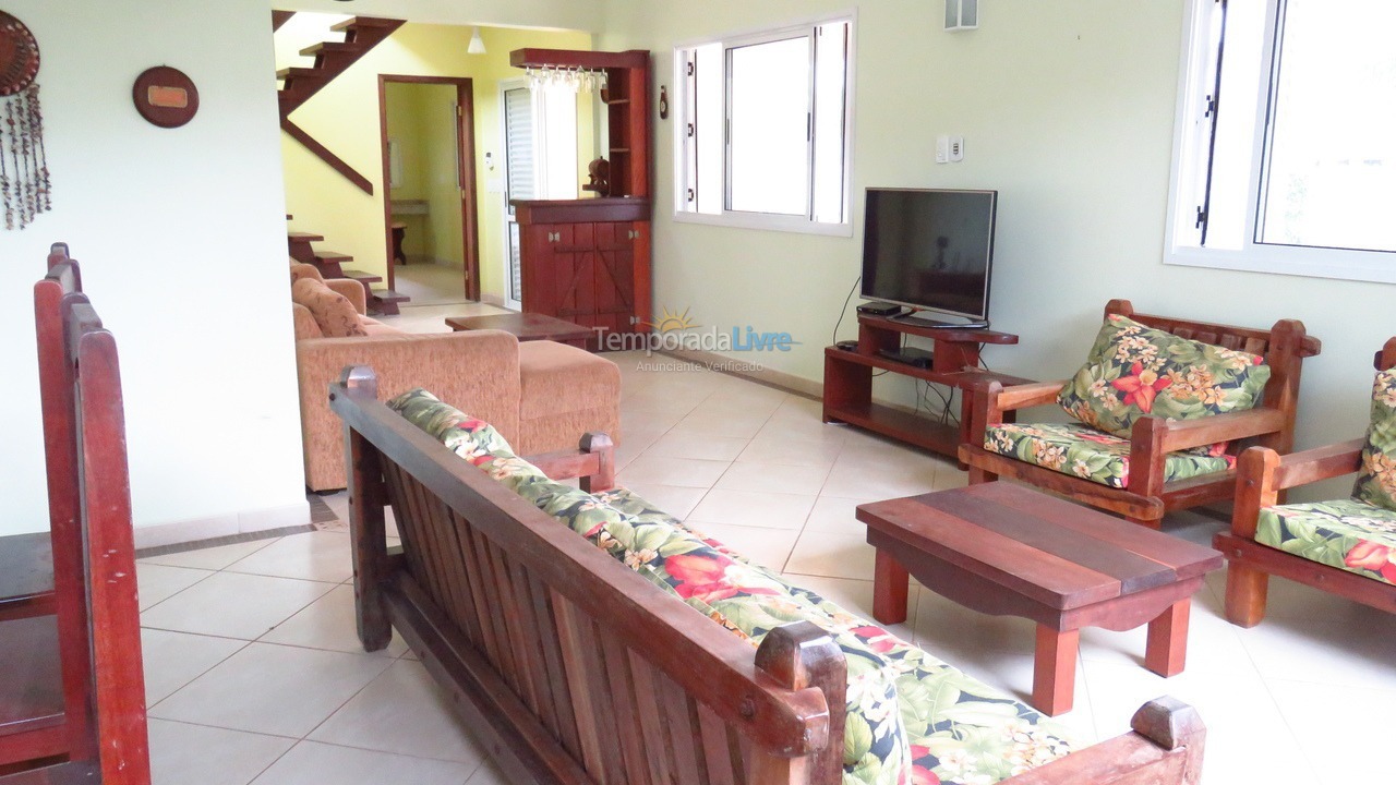 Casa para alquiler de vacaciones em Guaratuba (Nereidas)