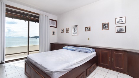 BONITA CASA JUNTO AL MAR