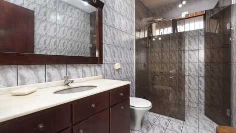 BONITA CASA JUNTO AL MAR