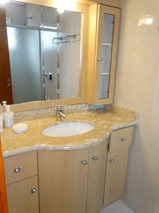 Apartment for vacation rental in Itapema (Centro)