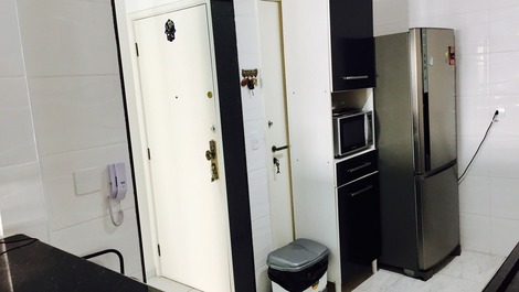 Pitangueiras 3 Habitaciones 1 Suite Wifi Renovada