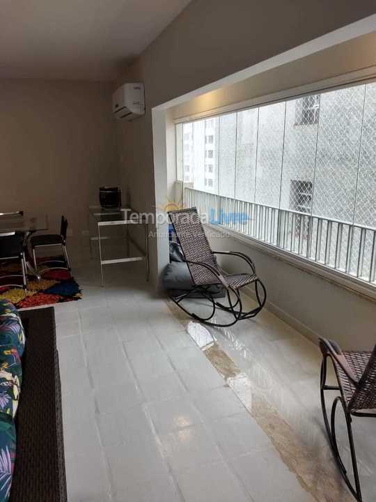 Apartamento para aluguel de temporada em Guarujá (Pitangueiras)