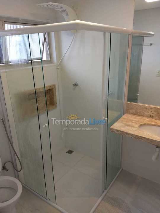 Apartamento para aluguel de temporada em Guarujá (Pitangueiras)