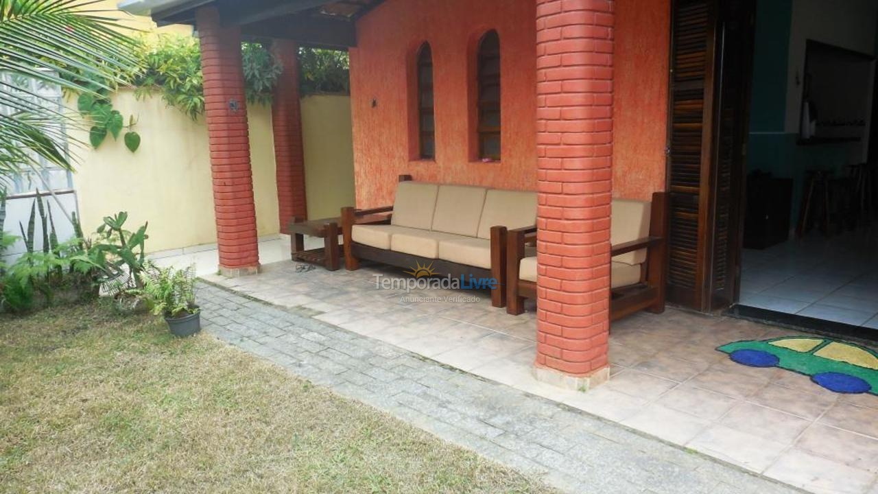 Casa para alquiler de vacaciones em Caraguatatuba (Massaguaçu)