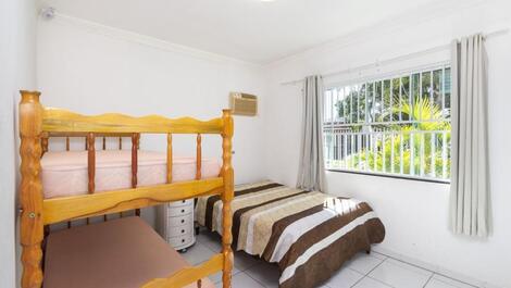 CASA COM PISCINA NA PRAIA DE ZIMBROS A 350 METROS DA PRAIA