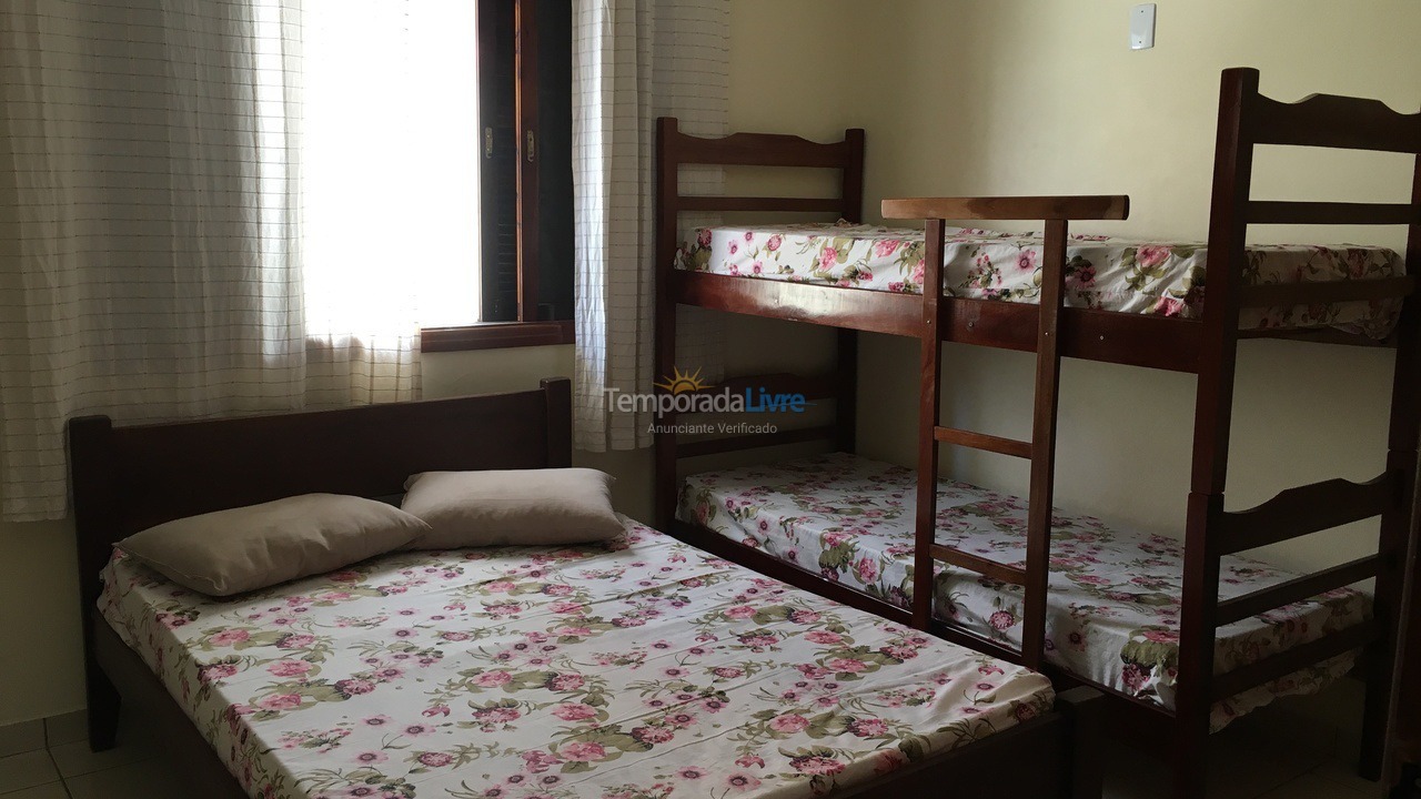 Casa para aluguel de temporada em Ubatuba (Praia Grande)