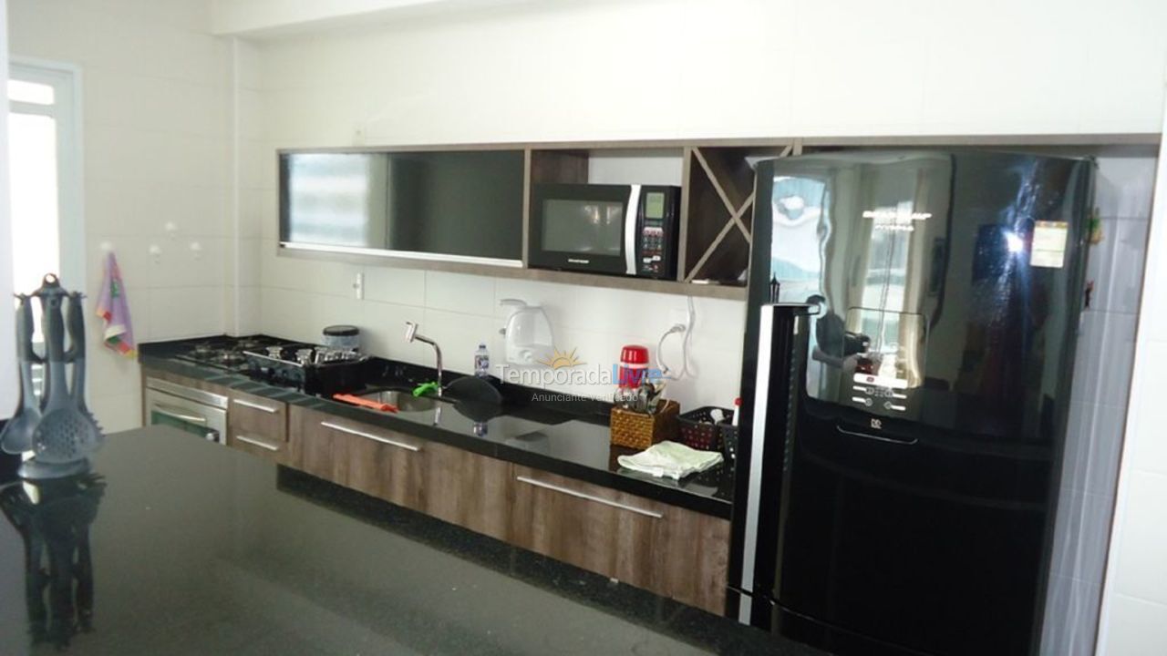 Apartamento para aluguel de temporada em Guarujá (Astúrias)