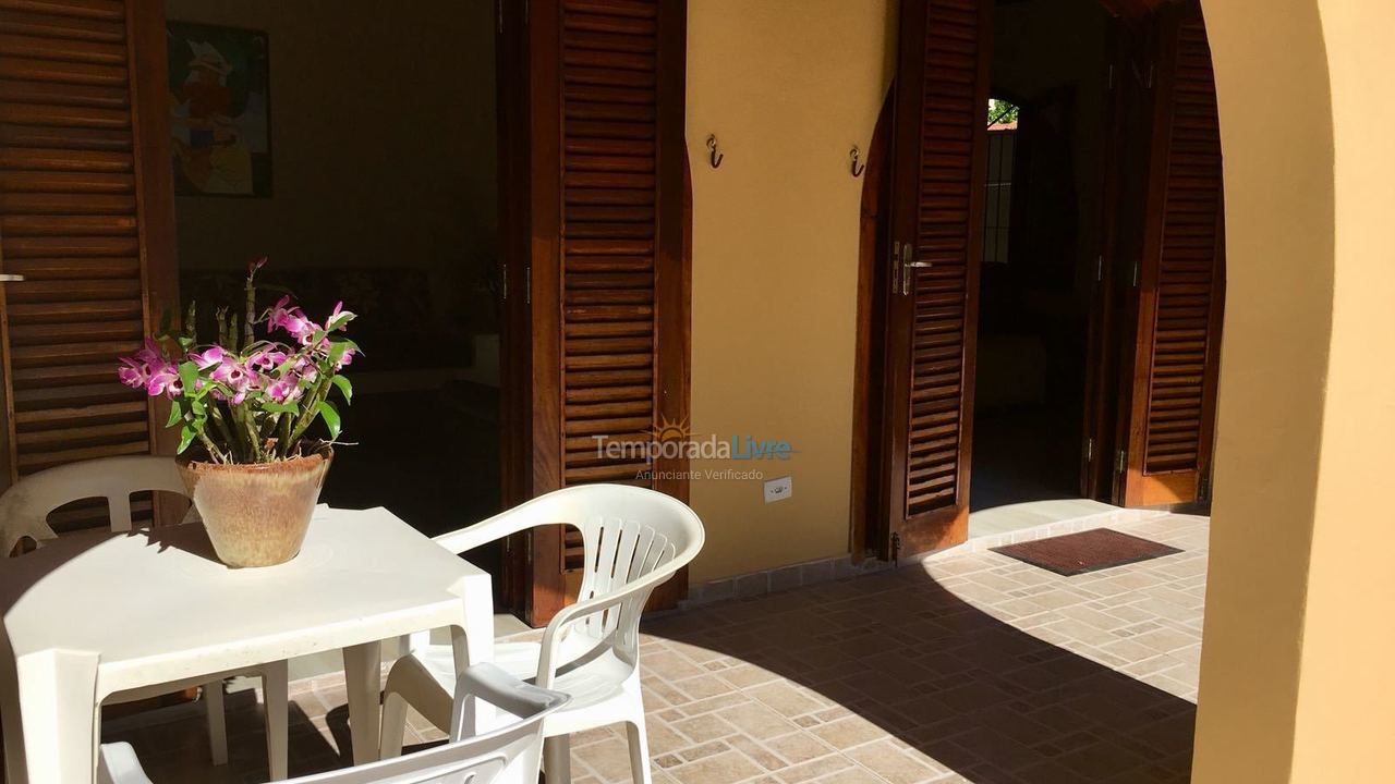 Casa para aluguel de temporada em Ubatuba (Praia Grande)