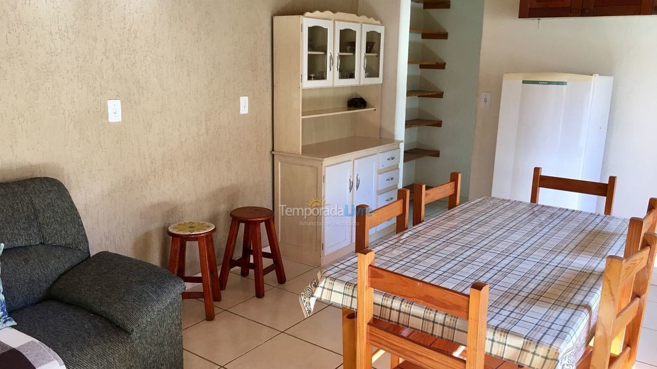 Casa para aluguel de temporada em Ubatuba (Praia Grande)