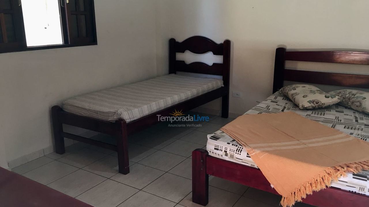 Casa para aluguel de temporada em Ubatuba (Praia Grande)