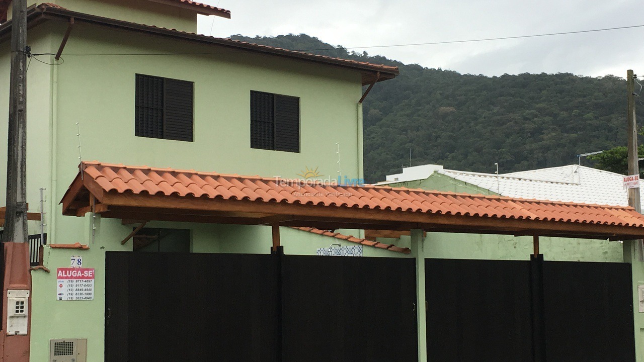 Casa para alquiler de vacaciones em Ubatuba (Praia das Toninhas)