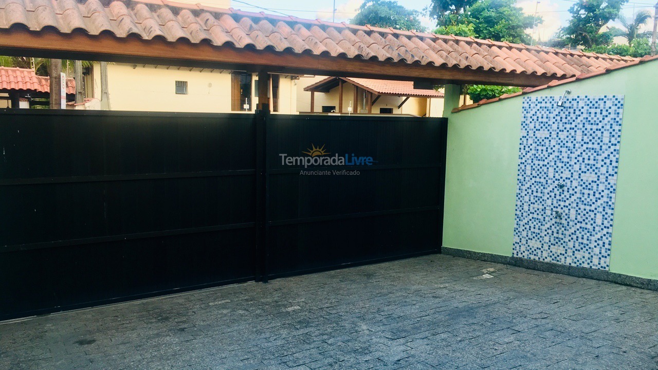 Casa para alquiler de vacaciones em Ubatuba (Praia das Toninhas)