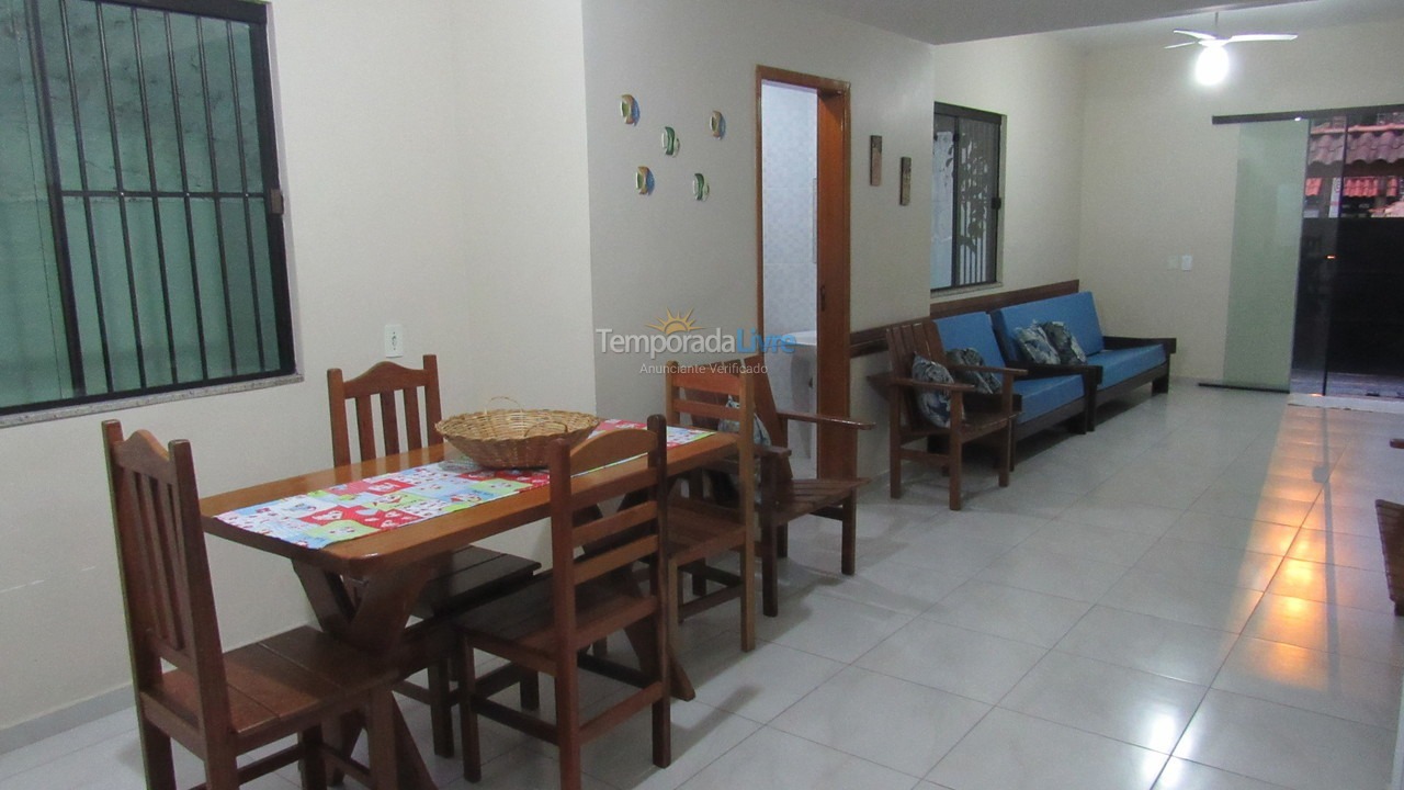 Casa para alquiler de vacaciones em Ubatuba (Praia das Toninhas)