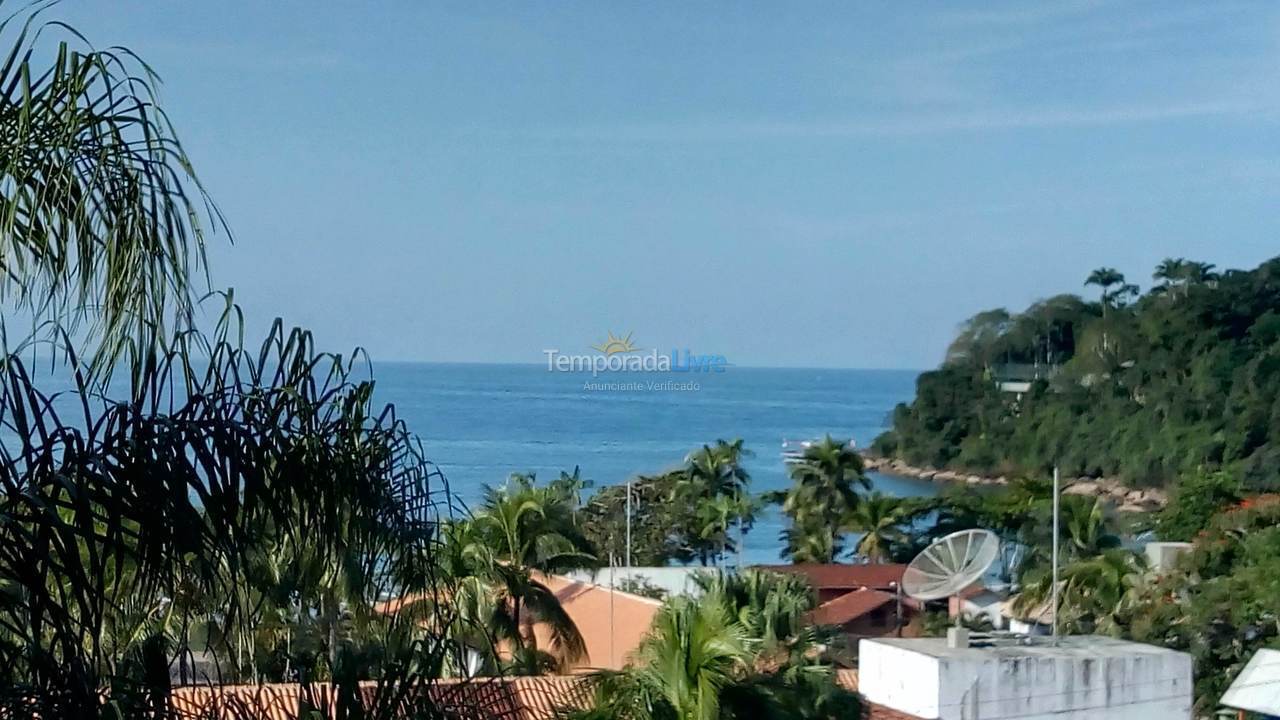 Apartamento para aluguel de temporada em Ubatuba (Praia das Toninhas)