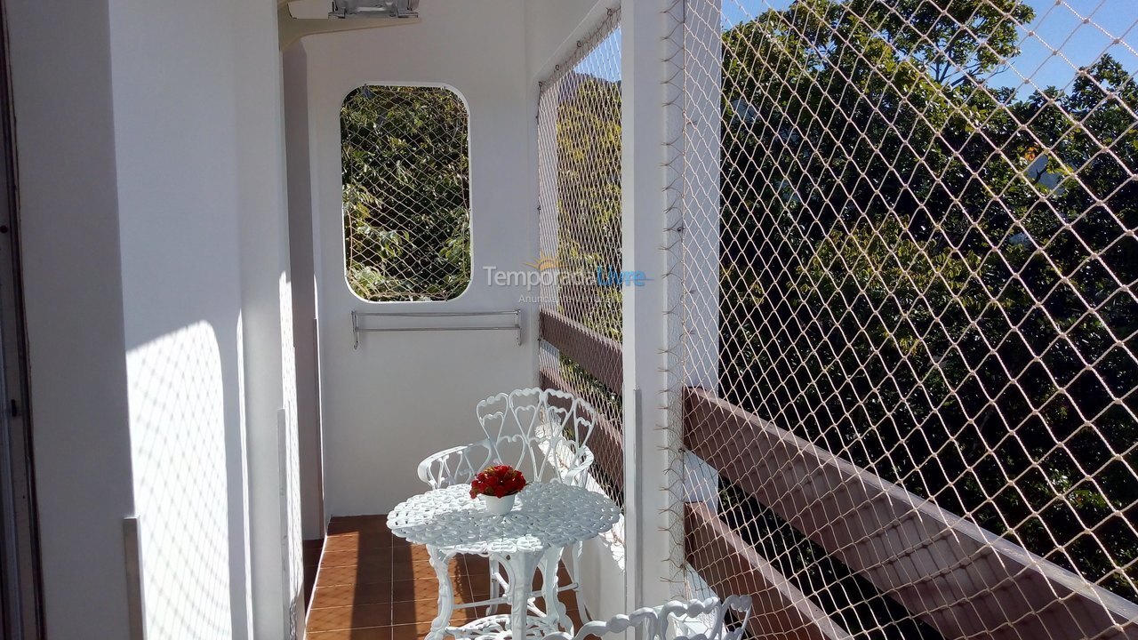 Apartamento para aluguel de temporada em Ubatuba (Praia das Toninhas)