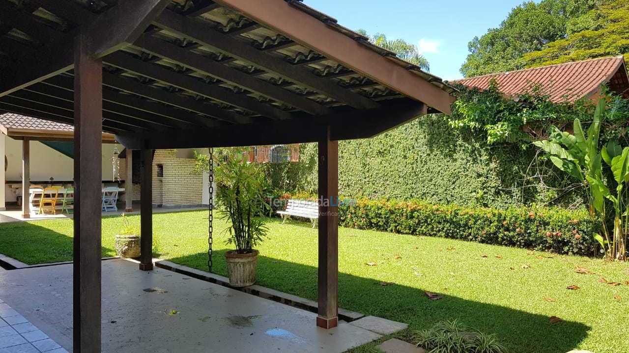 Casa para aluguel de temporada em Ubatuba (Enseada)