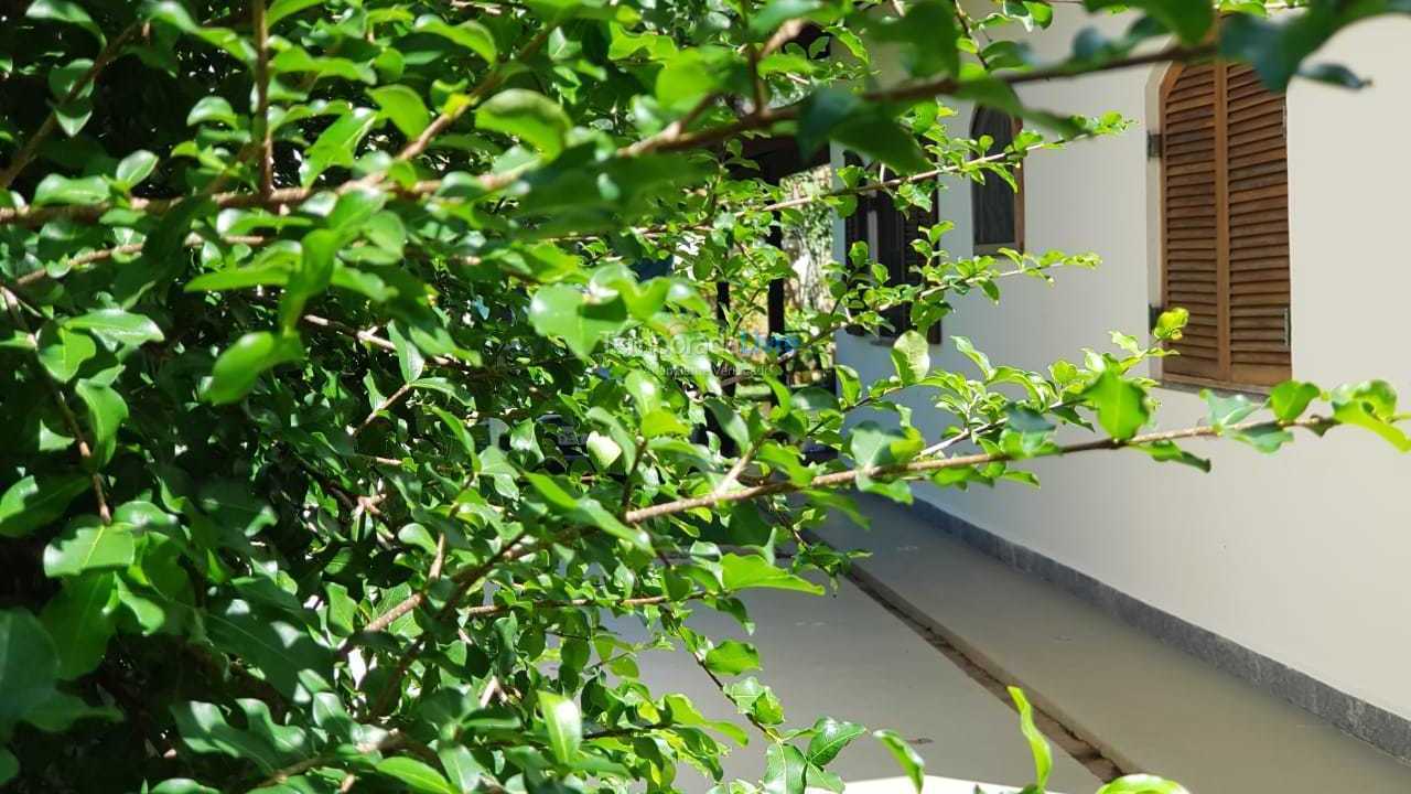 Casa para aluguel de temporada em Ubatuba (Enseada)