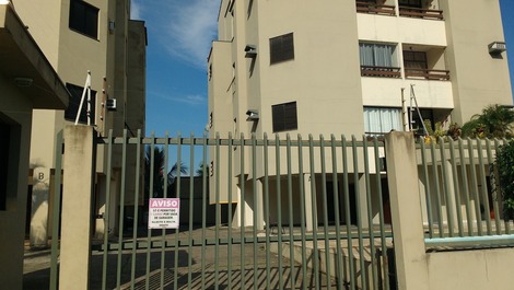 Apto. martim de sá 2 dor. piscina ar condi. 102 B