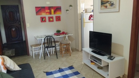 Apto. martim de sá 2 dor. piscina ar condi. 102 B