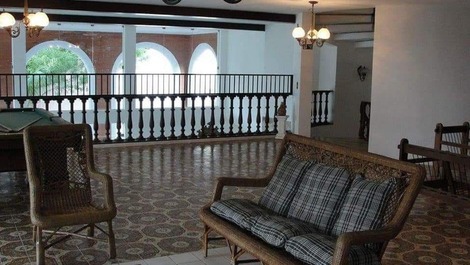 House mansion prainha (martim de sá) 6 dor. pools. foot games in the sand