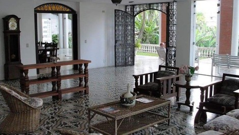 House mansion prainha (martim de sá) 6 dor. pools. foot games in the sand