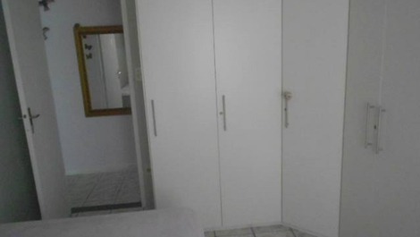 Beach front, 7 people, 2 beds, air cond, very close to the beach