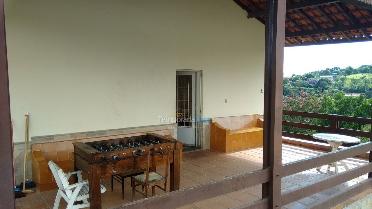 Granja para alquiler de vacaciones em Atibaia (Chácaras Brasil)