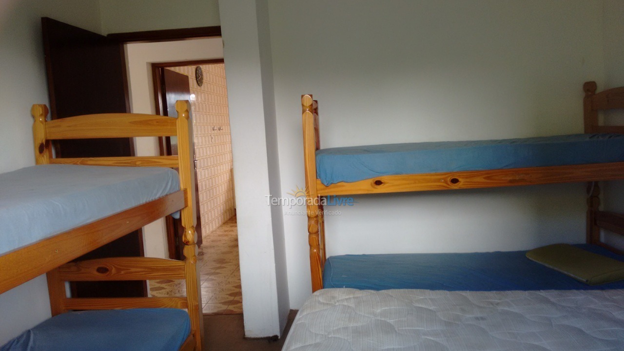 Granja para alquiler de vacaciones em Atibaia (Chácaras Brasil)