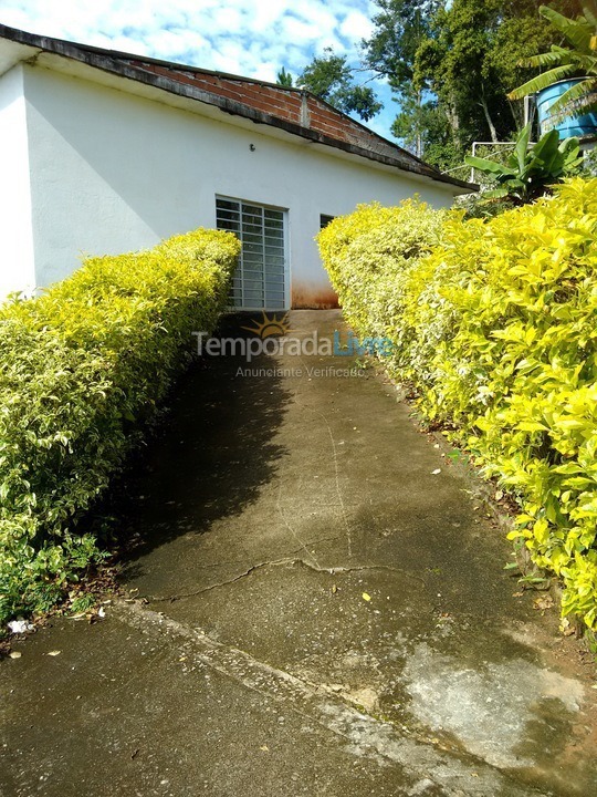 Granja para alquiler de vacaciones em Atibaia (Chácaras Brasil)
