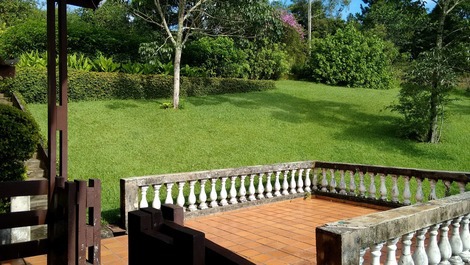 Finca Atibaia con hermosa vista