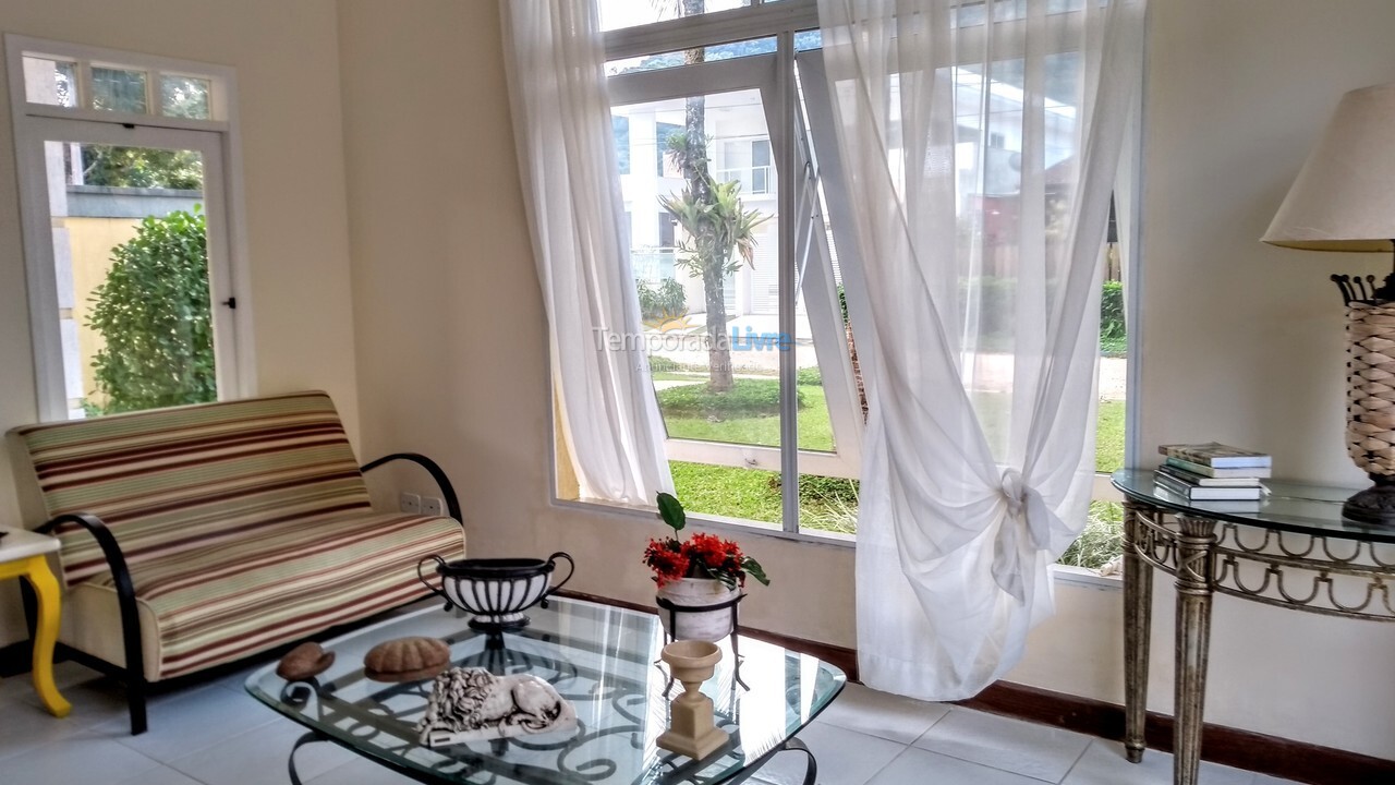 Casa para aluguel de temporada em Ubatuba (Praia do Lázaro)