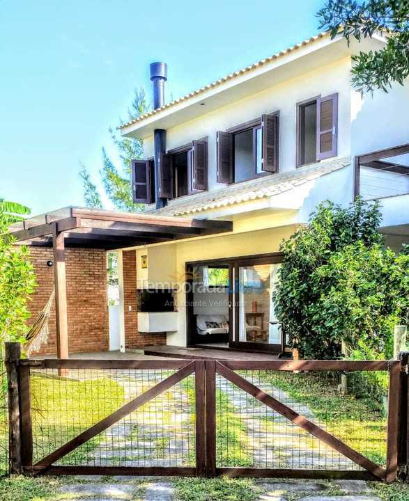 Casa para alquiler de vacaciones em Garopaba (Centro)