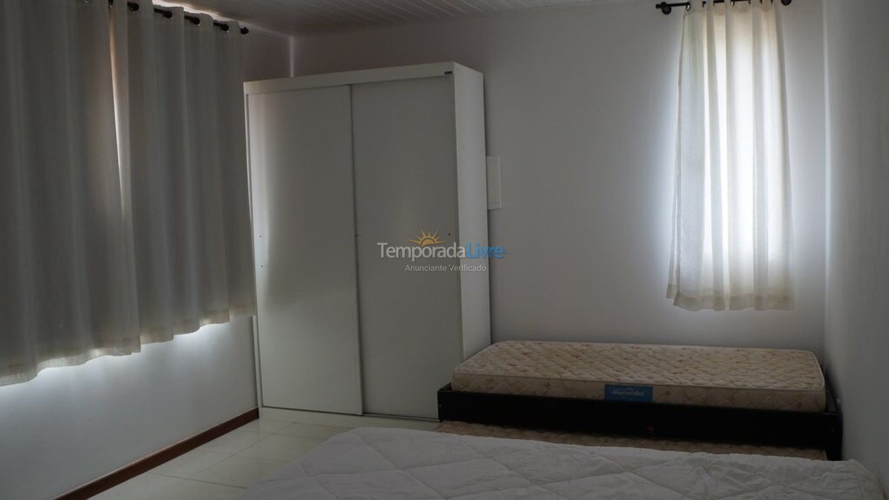 Casa para alquiler de vacaciones em Camaçari (Praia de Guarajuba)