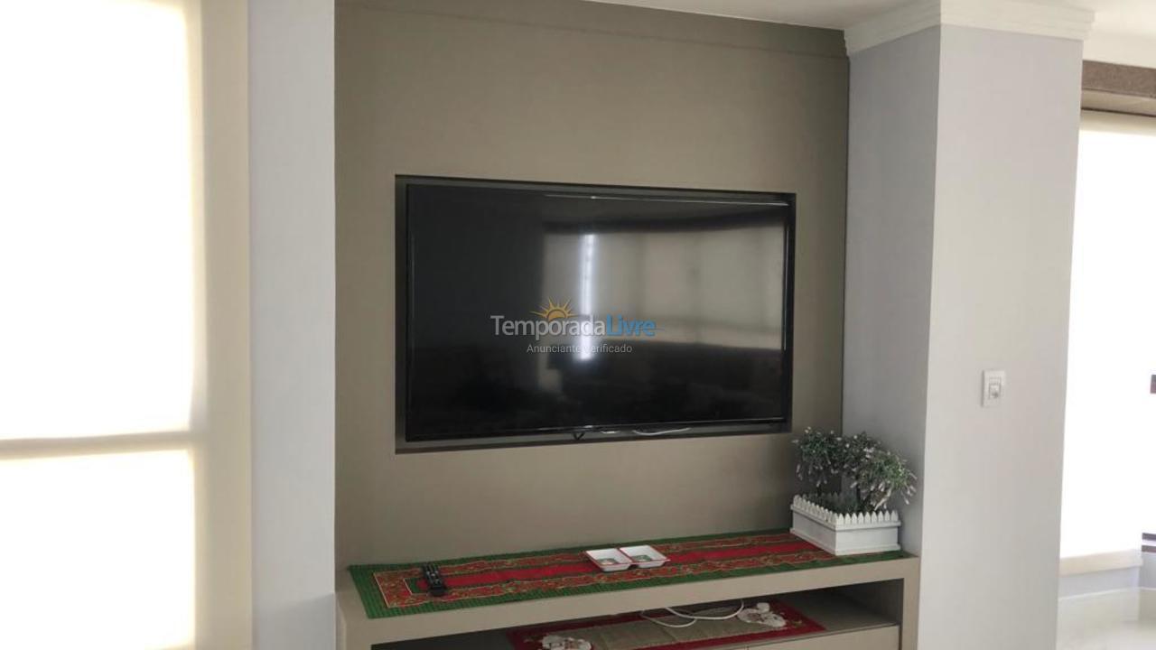 Apartamento para aluguel de temporada em Balneário Camboriú (Praia Central)