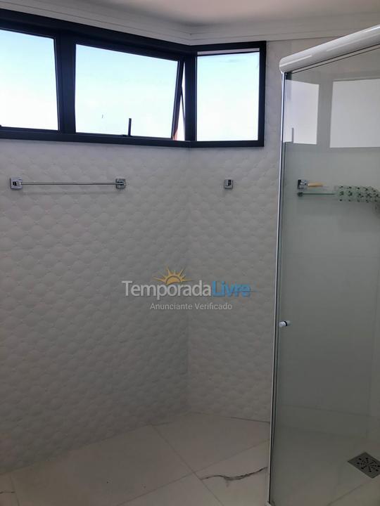 Apartamento para aluguel de temporada em Balneário Camboriú (Praia Central)