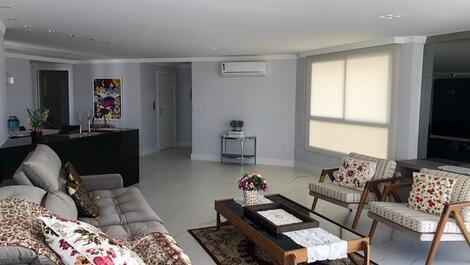 COM VISTA FANTÁSTICA APARTAMENTO NOVO COM MUITO REQUINTE