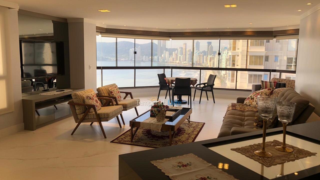 Apartamento para aluguel de temporada em Balneário Camboriú (Praia Central)