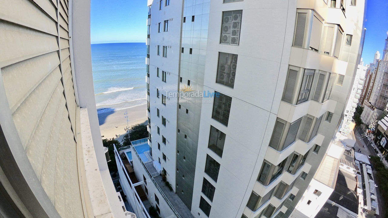 Apartamento para aluguel de temporada em Balneário Camboriú (Praia Central)