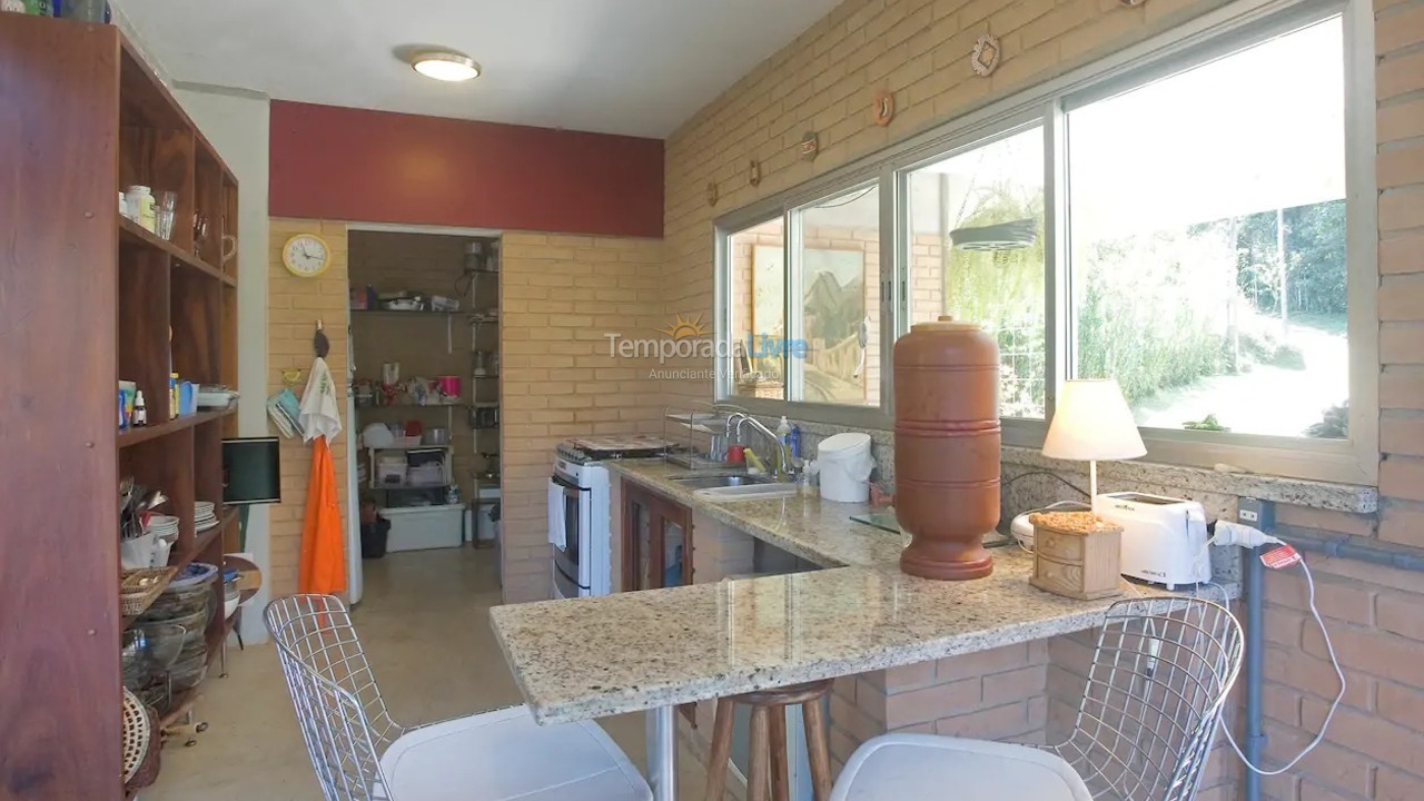 Casa para aluguel de temporada em Ubatuba (Ubatumirim)