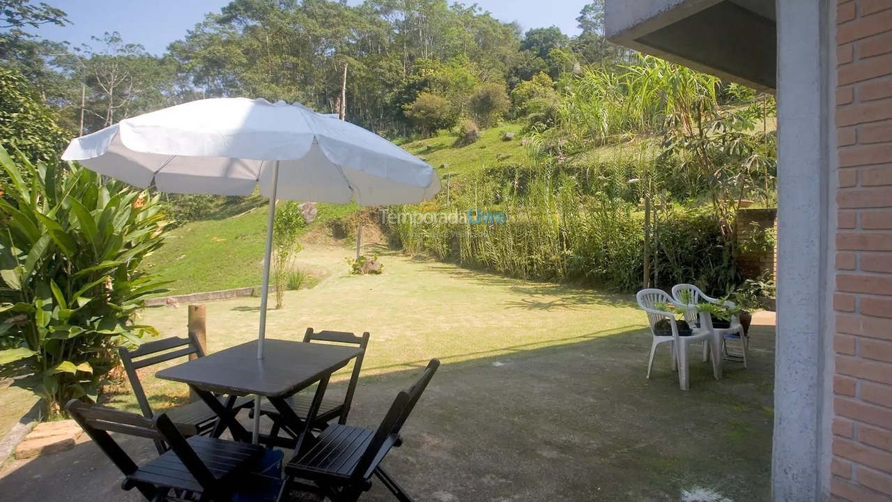 Casa para aluguel de temporada em Ubatuba (Ubatumirim)