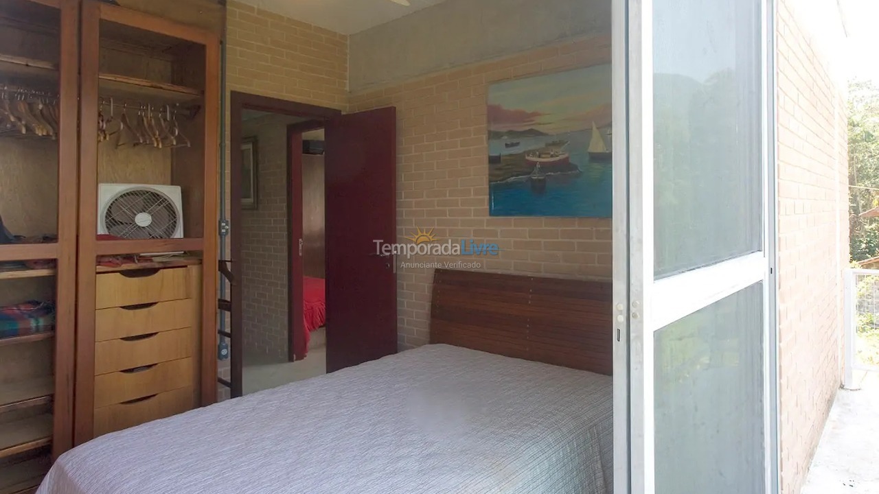 Casa para aluguel de temporada em Ubatuba (Ubatumirim)