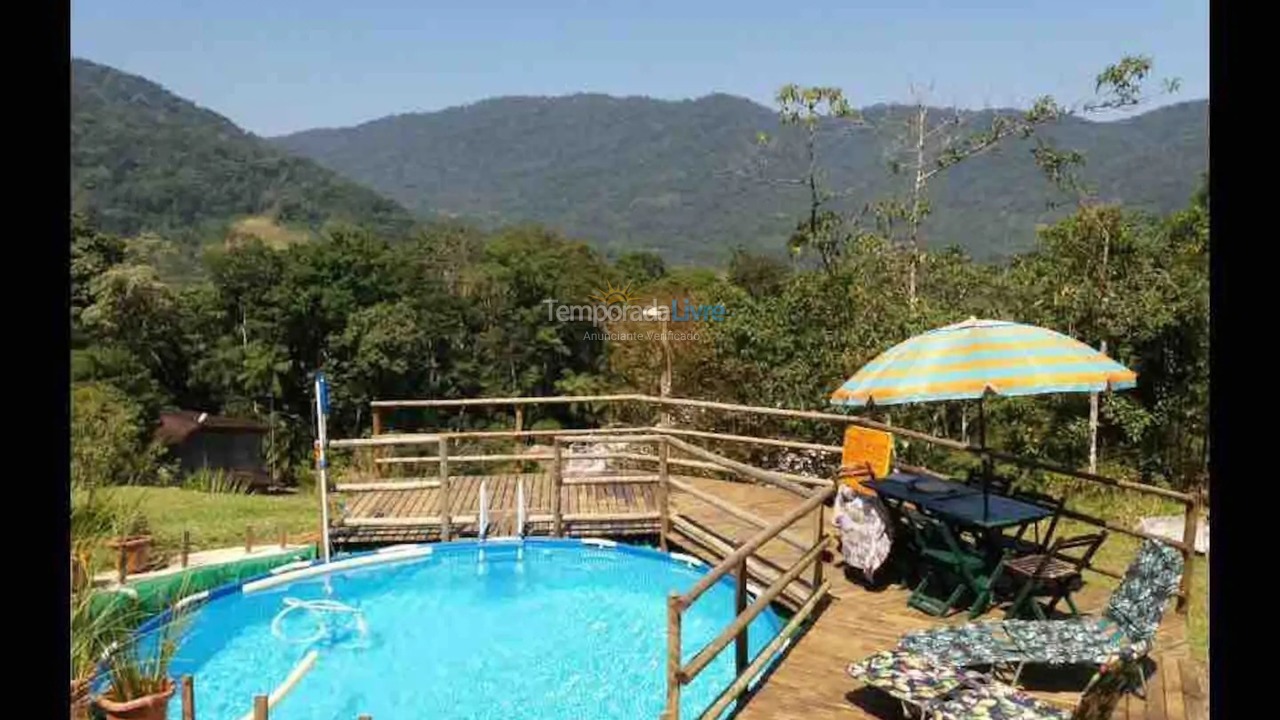 Casa para aluguel de temporada em Ubatuba (Ubatumirim)