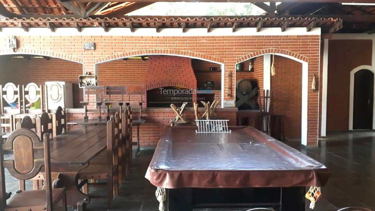 Chácara / sítio para aluguel de temporada em Juquitiba (Centro de Juquitiba)